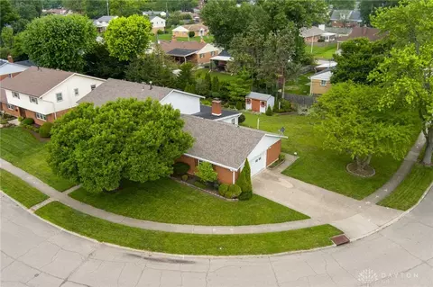 View/Area - 1109 Carlo Dr, Kettering, OH 45429 photo 2 of 12