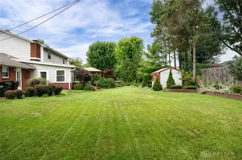 Exterior - 1109 Carlo Dr, Kettering, OH 45429 photo 6 of 12