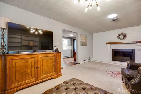 Living - 1109 Carlo Dr, Kettering, OH 45429 photo 12 of 13