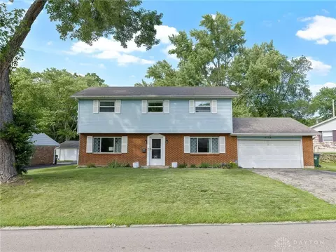 6118 Carnation Rd, Dayton, OH 45449