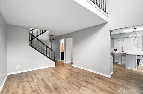 8052 Timberlodge Trl, Centerville, OH 45458 photo 12