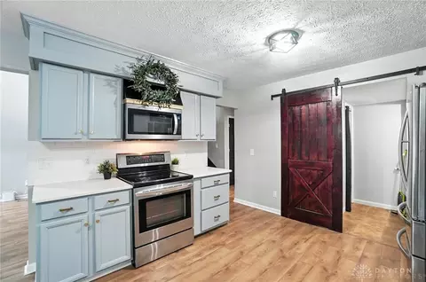 8052 Timberlodge Trl, Centerville, OH 45458 photo 19