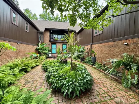 101 Blue Gate Cir #1, Dayton, OH 45429