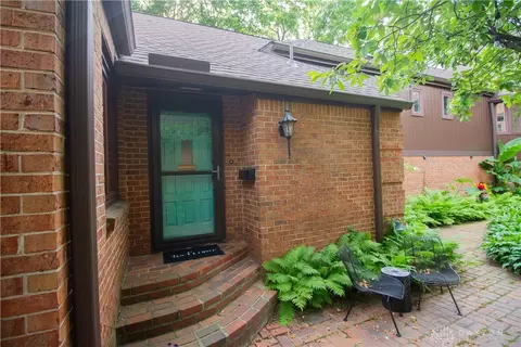 Exterior - 101 Blue Gate Cir #1, Dayton, OH 45429 photo 4 of 9