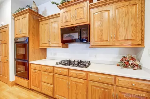 Kitchen - 507 Shawhan Rd, Morrow, OH 45152 photo 4 of 12