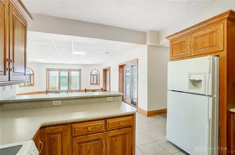 Kitchen - 507 Shawhan Rd, Morrow, OH 45152 photo 10 of 12