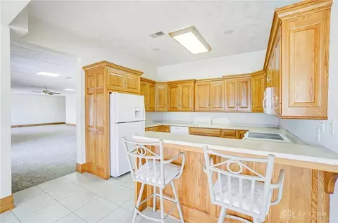 Kitchen - 507 Shawhan Rd, Morrow, OH 45152 photo 9 of 12
