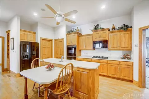 Kitchen - 507 Shawhan Rd, Morrow, OH 45152 photo 1 of 12
