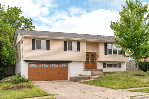 304 Fairway Dr, Fairborn, OH 45324