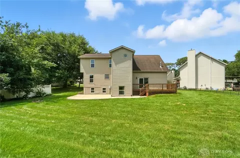 Exterior - 2765 Silver Maple Ct, Troy, OH 45373 photo 4 of 12