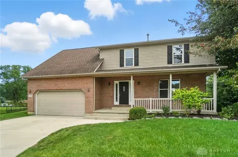Exterior - 2765 Silver Maple Ct, Troy, OH 45373 photo 2 of 12