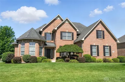 580 Baywood Ct, Troy, OH 45373