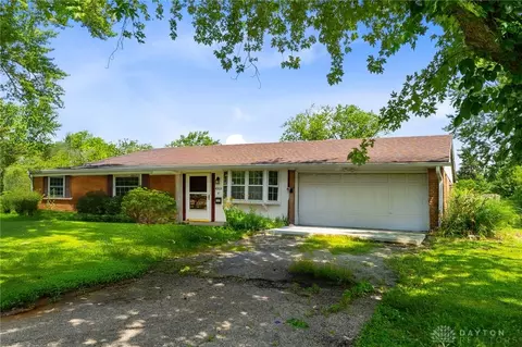 4303 Walbridge Trl, Beavercreek, OH 45430
