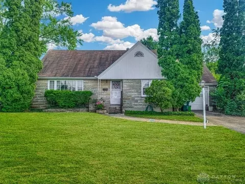 853 Amherst Dr, Urbana, OH 43078
