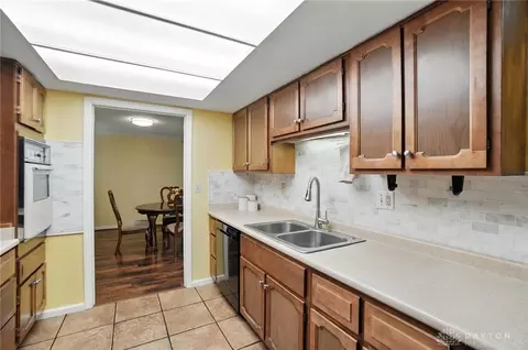 7339 Mohawk Trail Rd, Dayton, OH 45459 photo 6