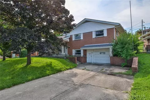 1095 Susan Dr, Hamilton, OH 45013