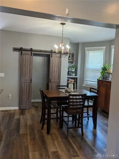 Dining - 309 Mcclelland Ave, Cincinnati, OH 45217 photo 2 of 4