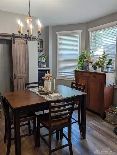 Dining - 309 Mcclelland Ave, Cincinnati, OH 45217 photo 3 of 4