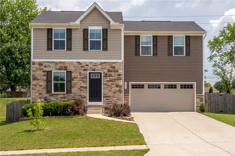 1009 Glen Kegley Dr, Xenia, OH 45385