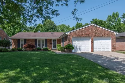 12101 Deerhorn Dr, Cincinnati, OH 45240