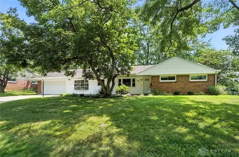 190 Cushwa Dr, Centerville, OH 45459