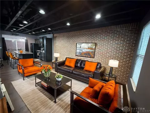 Living - 237 E 1st St, Dayton, OH 45402 photo 2 of 4