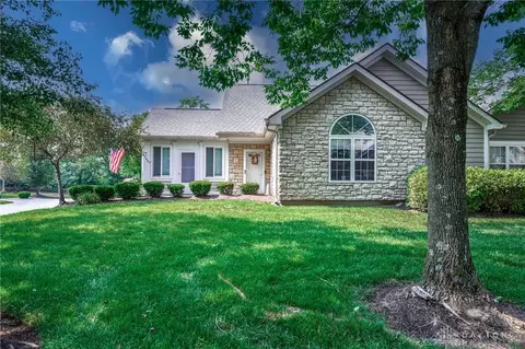70 Edinburgh Village Dr, Dayton, OH 45458
