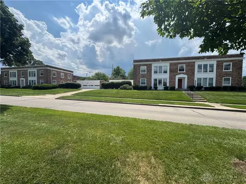 2515 Shafor Blvd, Oakwood, OH 45419