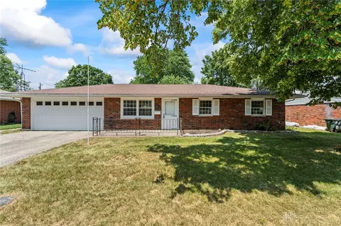 1021 Nutmeg Sq, Troy, OH 45373