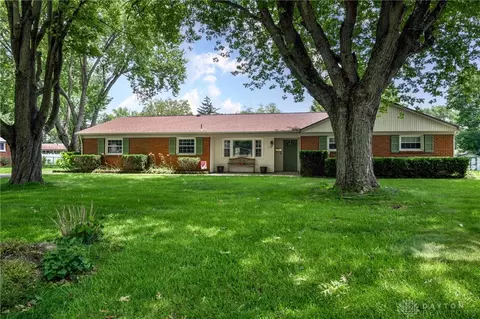 174 Tuxworth Rd, Dayton, OH 45458