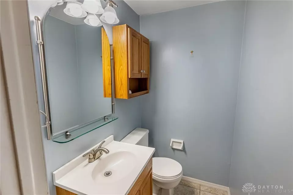 Bath - 95 Marco Ln, Washington Township, OH 45458 photo 1 of 2