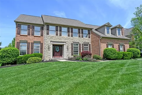 6826 Waterbury Ln, Mason, OH 45040