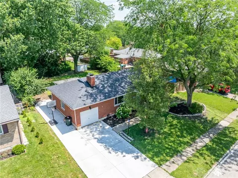 View/Area - 1065 Wenston Ct, Kettering, OH 45429 photo 1 of 8