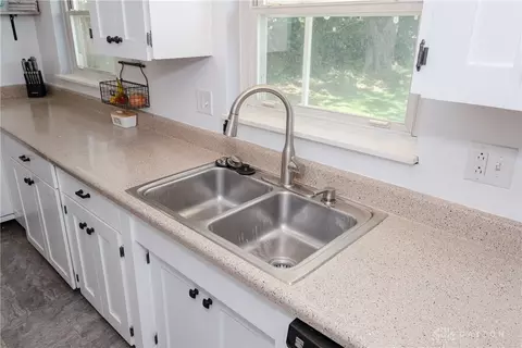 Kitchen - 1065 Wenston Ct, Kettering, OH 45429 photo 3 of 3