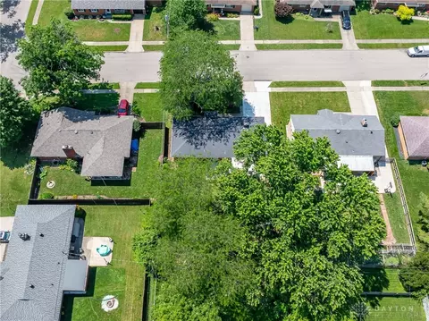 View/Area - 1065 Wenston Ct, Kettering, OH 45429 photo 5 of 8