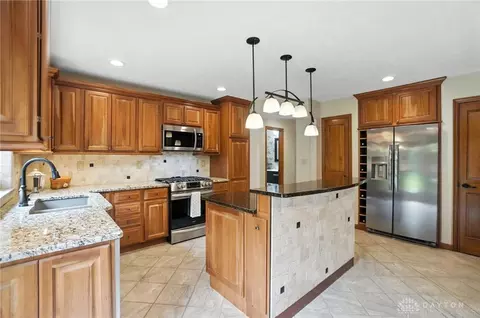 Kitchen - 6768 Montpellier Blvd, Centerville, OH 45459 photo 3 of 8