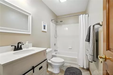 Bath - 6768 Montpellier Blvd, Centerville, OH 45459 photo 9 of 14
