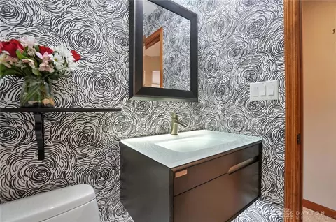 Bath - 6768 Montpellier Blvd, Centerville, OH 45459 photo 3 of 14