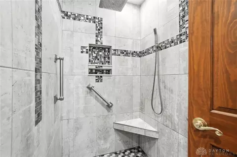 Bath - 6768 Montpellier Blvd, Centerville, OH 45459 photo 7 of 14