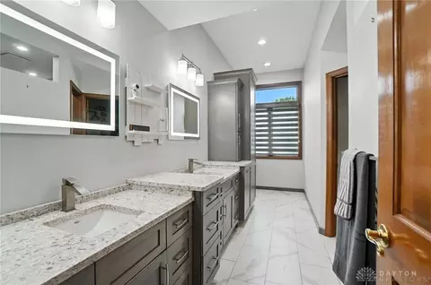 Bath - 6768 Montpellier Blvd, Centerville, OH 45459 photo 4 of 14