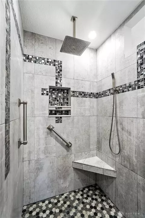 Bath - 6768 Montpellier Blvd, Centerville, OH 45459 photo 8 of 14