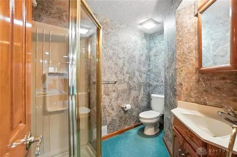 Bath - 6768 Montpellier Blvd, Centerville, OH 45459 photo 12 of 14