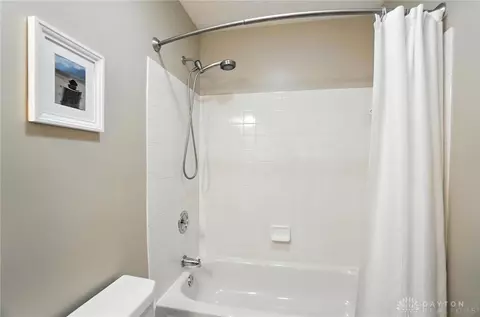 Bath - 6768 Montpellier Blvd, Centerville, OH 45459 photo 11 of 14
