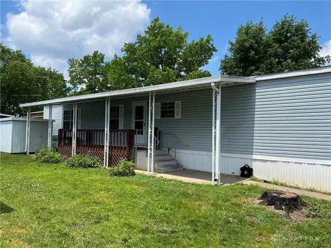 5171 Scotsman Dr, Dayton, OH 45414