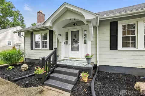 43 Hickory Dr, Springfield, OH 45503 photo 3
