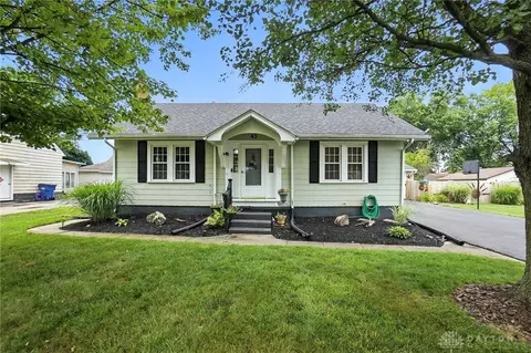 43 Hickory Dr, Springfield, OH 45503 photo 2