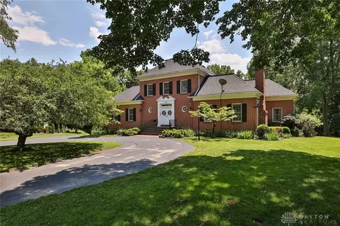 11 Peterson Pl, Wilmington, OH 45177