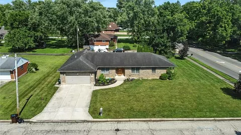 3502 Darien Dr, Dayton, OH 45426