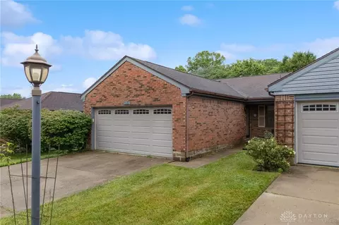 1121 Christi Cir, Dayton, OH 45434