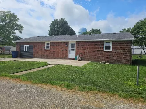 283 Moore St, Lewisburg, OH 45338